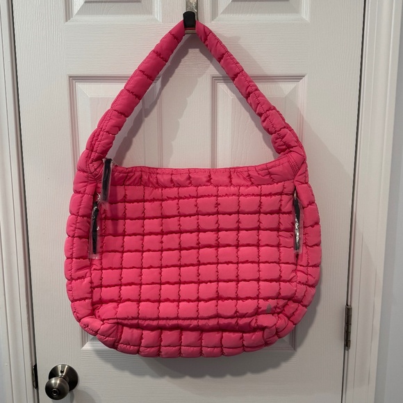 Free People FP Movement Quilted Carryall Bubblegum - Picture 2 of 5